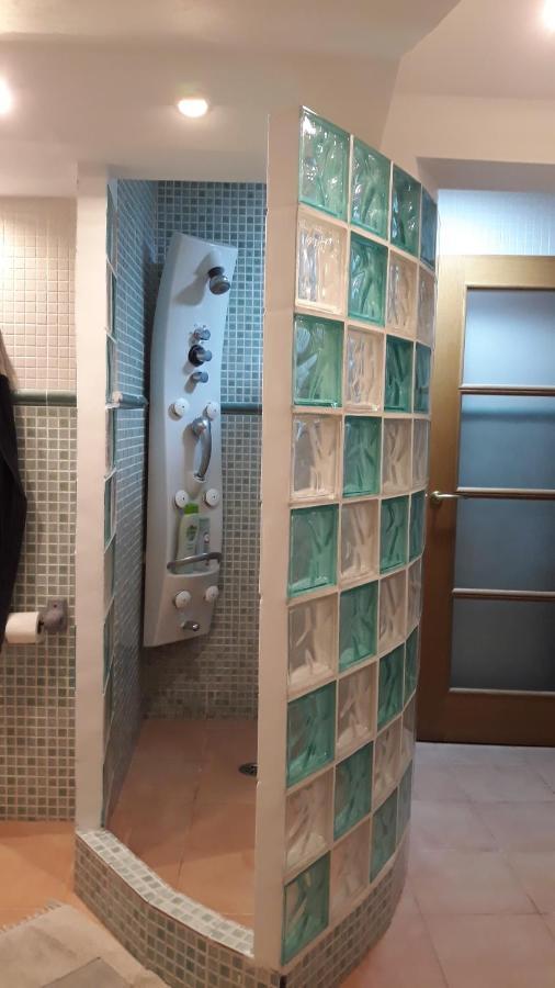 Kostanalu Rooms Пленсиа Экстерьер фото